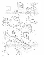 Asiento trasero y compartimento de almacenamiento