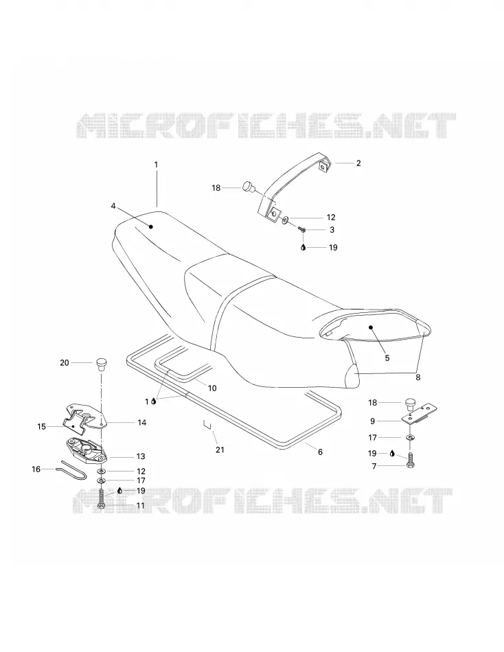 Asiento y cubierta del motor